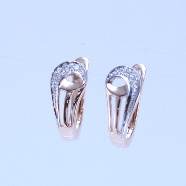 Серьги из красного золота с бриллиантами